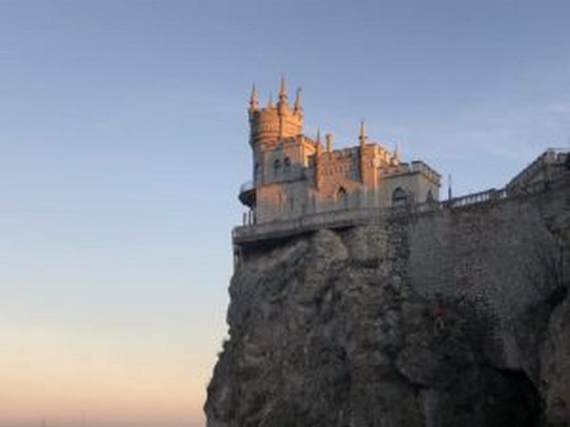 Ласточкино гнездо в Крыму где находится